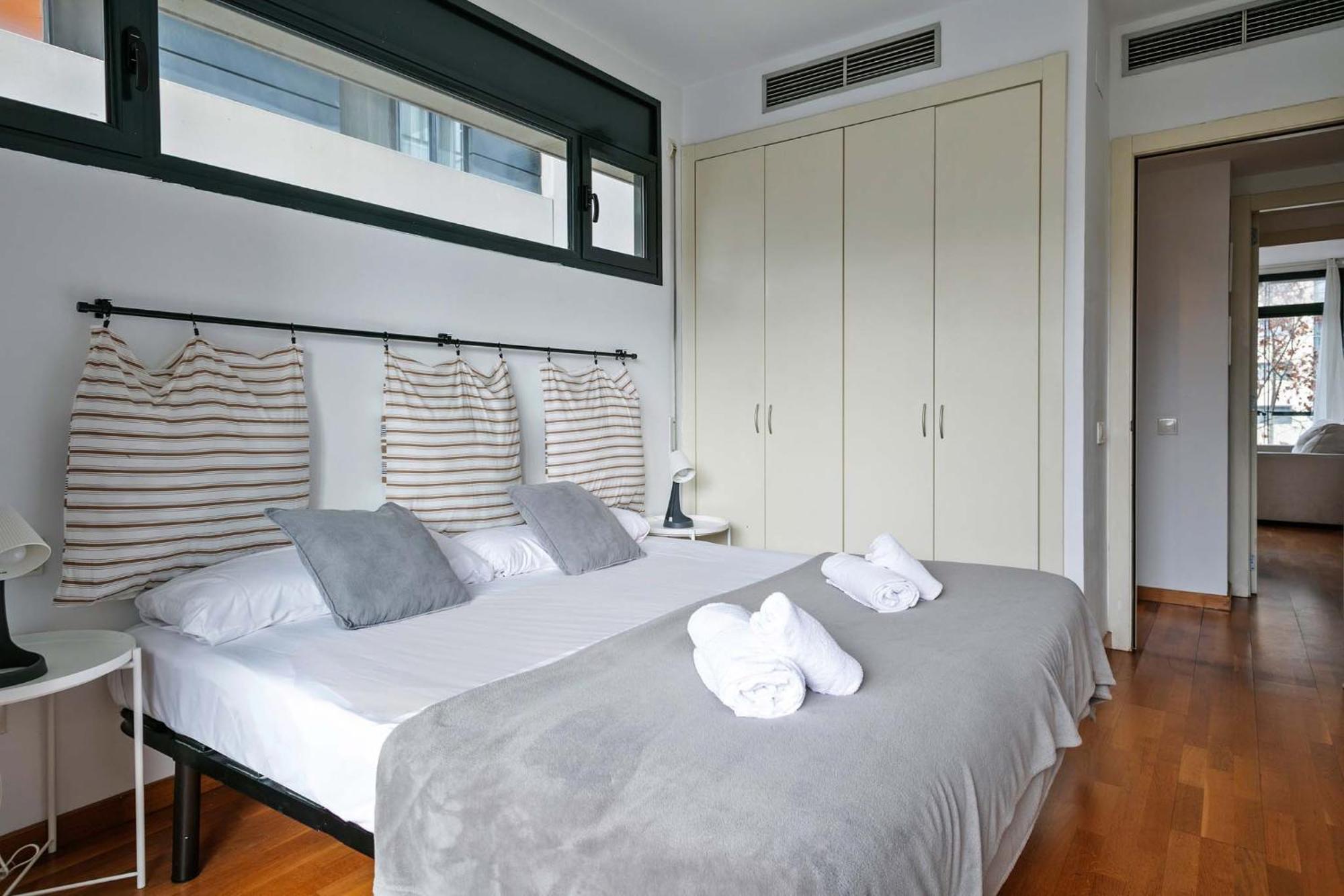 1213 - Ciutadella Nice Apartment Барселона Екстериор снимка